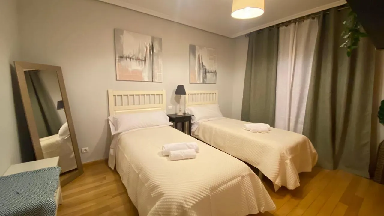 Aires De Toledo-Parque Warner Y Madrid En Familia Apartment