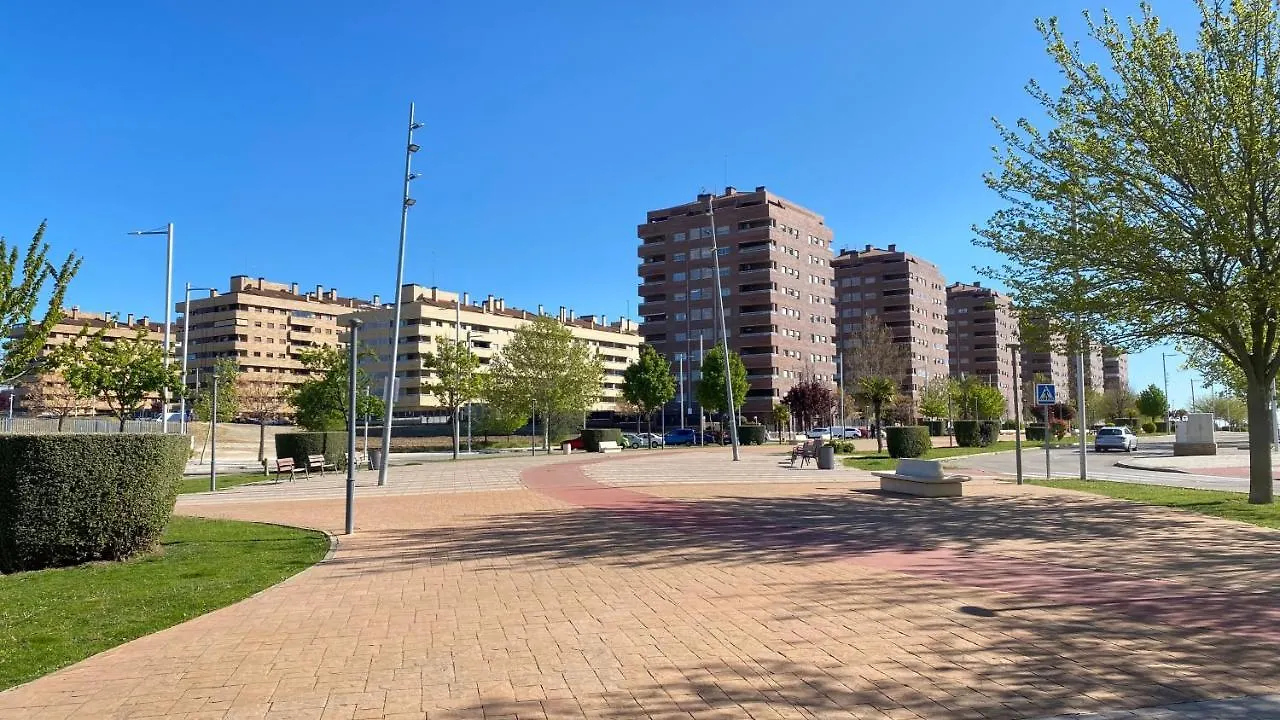 Aires De Toledo-Parque Warner Y Madrid En Familia Apartment 0*, Toledo