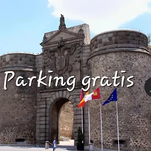 Apartamentos,puerta De Bisagra-parking Gratis Apartment